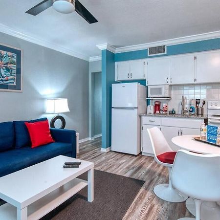 Sunset Beach Suites At Madeira Beach! Pet Friendly With Summer Breezes! - Suite 6 เซนต์พีทบีช ภายนอก รูปภาพ