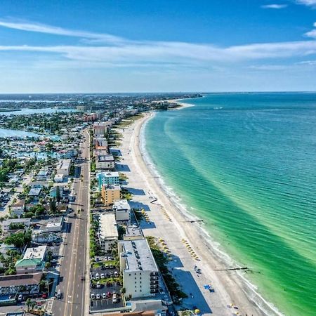 Sunset Beach Suites At Madeira Beach! Pet Friendly With Summer Breezes! - Suite 6 เซนต์พีทบีช ภายนอก รูปภาพ